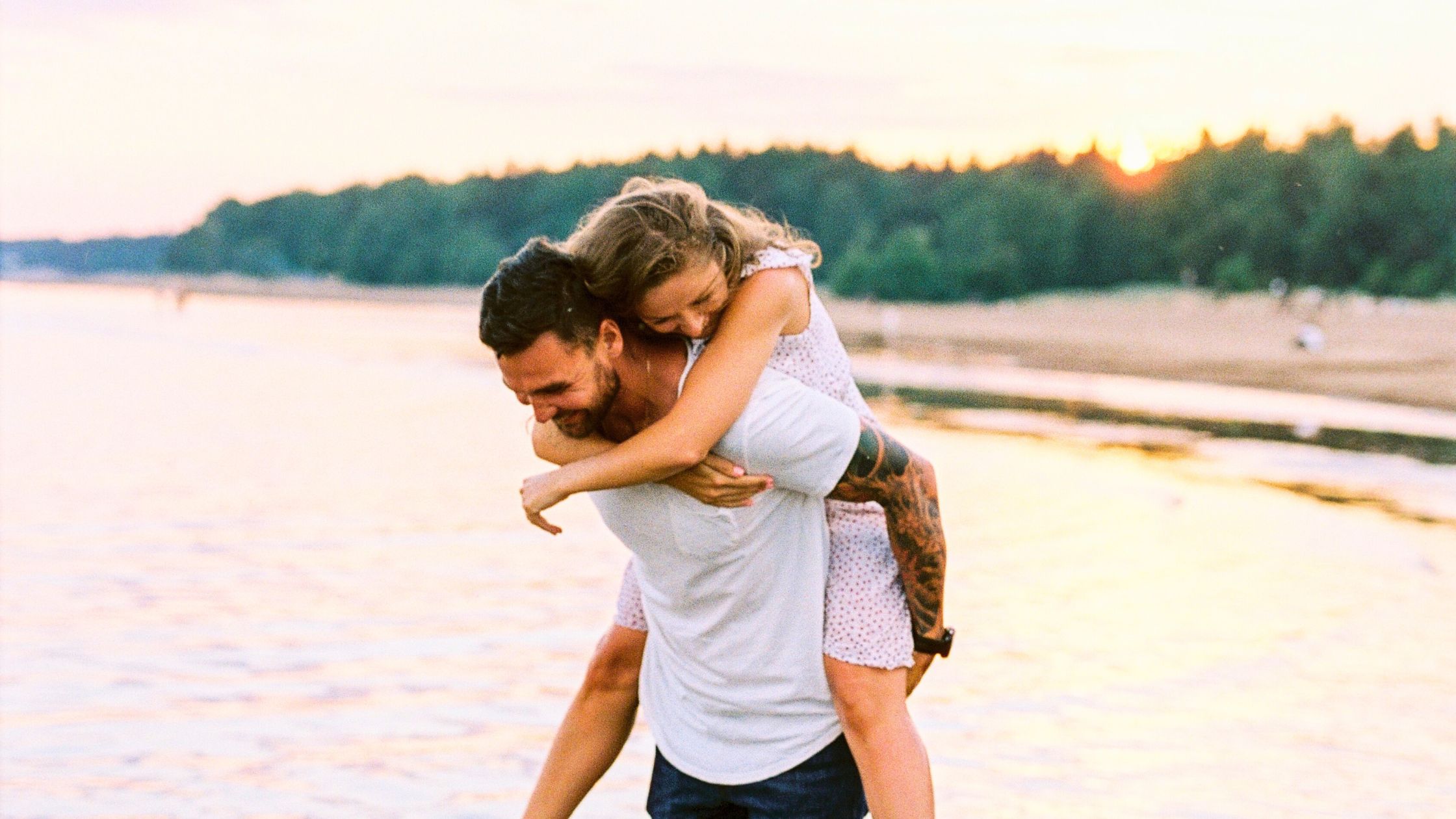 Diese 3 Sternzeichen könnten 2026 wieder mit einer alten Liebe zusammenkommen Diese 3 Sternzeichen könnten 2026 wieder mit einer alten Liebe zusammenkommen