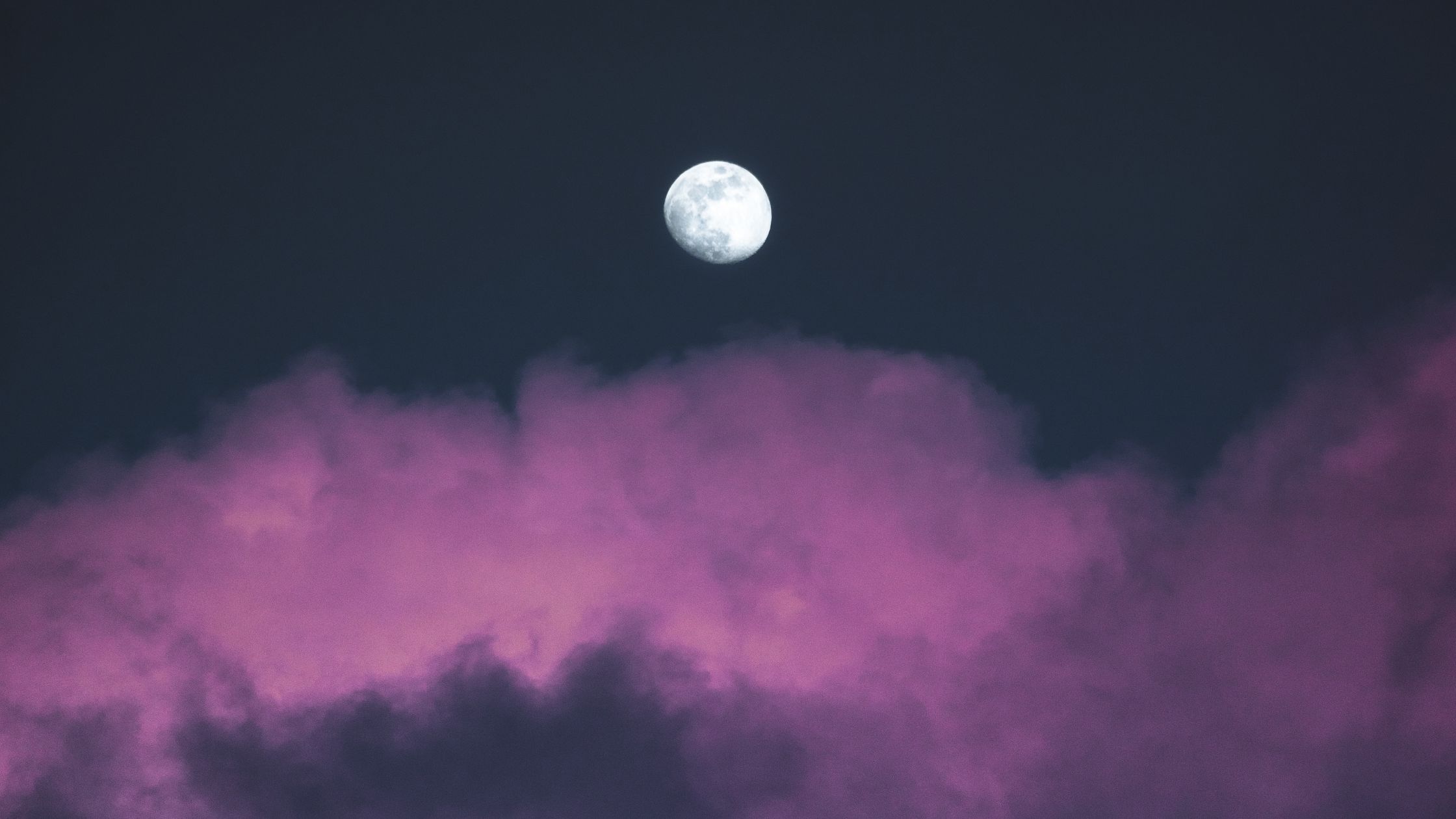 Vollmond mit Mondfinsternis im August 2026: F&uuml;r diese Sternzeichen &ouml;ffnet sich eine Schicksalst&uuml;r