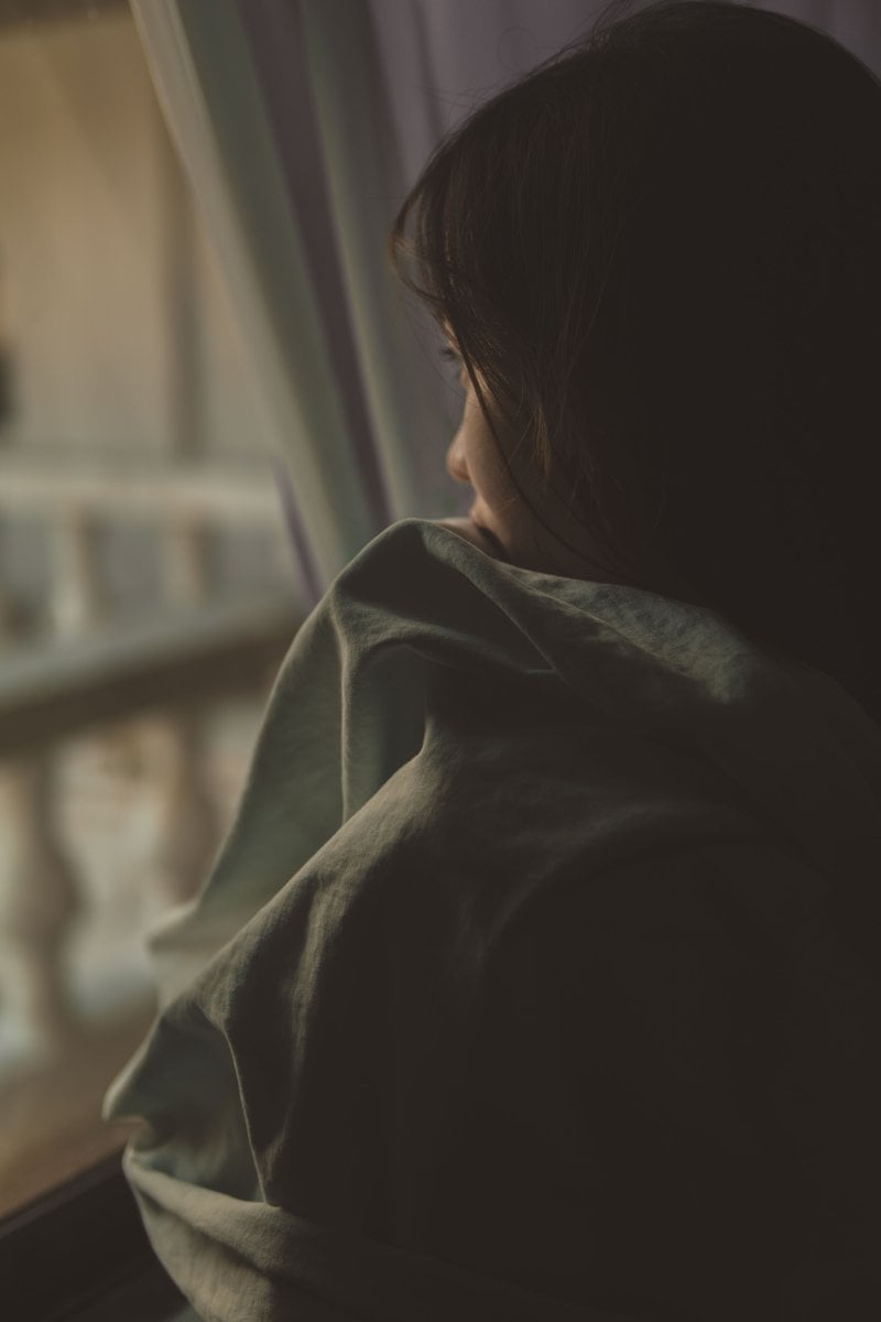 Sad Girl Alone Photos, Download The BEST Free Sad Girl Alone Stock Photos &  HD Images