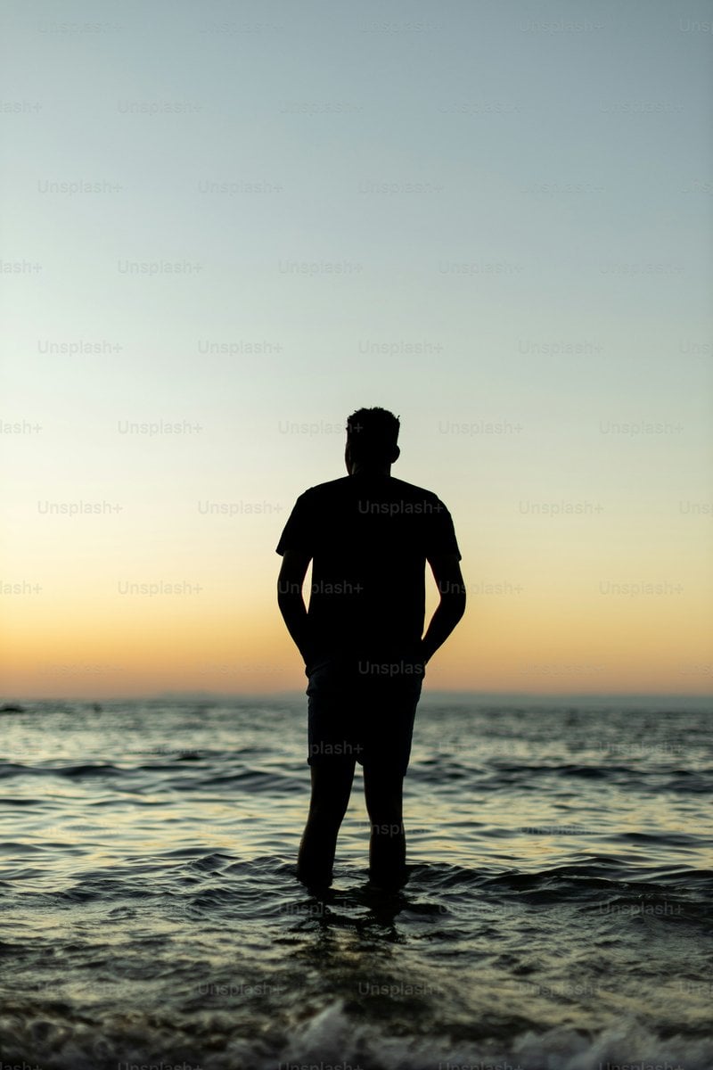 Best 500+ Man Silhouette Pictures | Download Free Images on ...