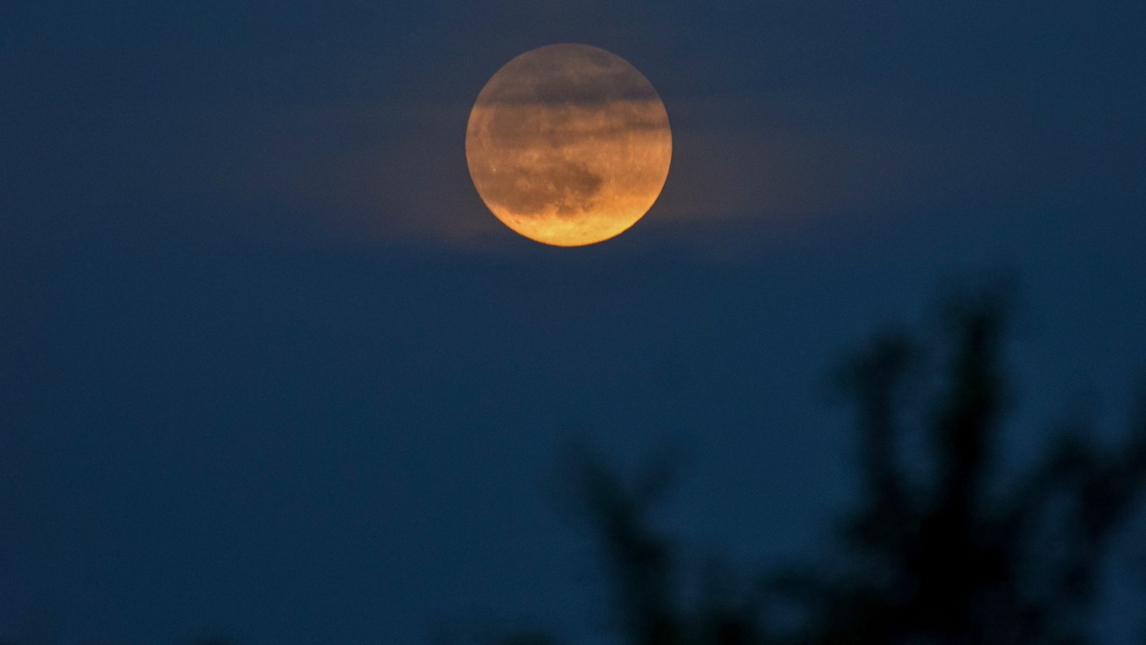 Vollmond im September 2026: Diese Sternzeichen schlie&szlig;en endlich mit einer alten Liebe ab