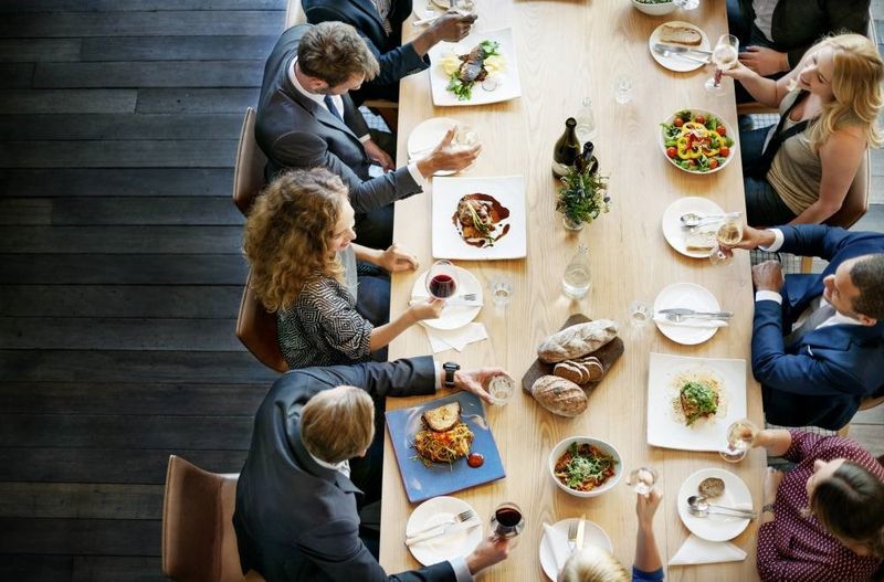 Waiting for everyone to be served before eating