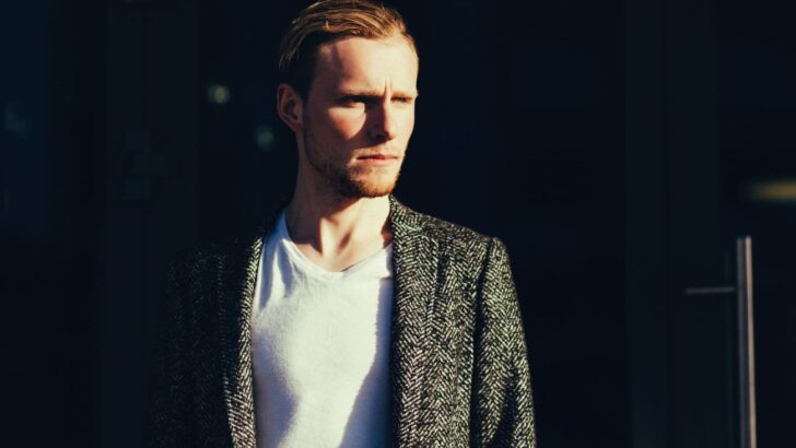 Kun narsistin ego murtuu: mitä tapahtuu, kun peili särkyy?