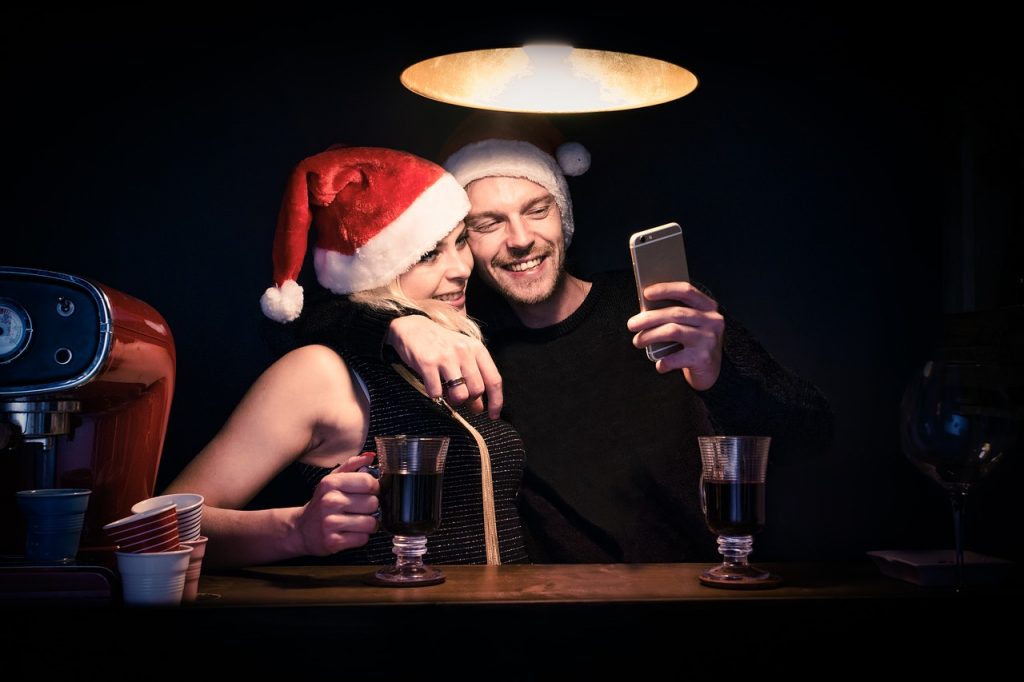 14 Kleine Dingen Die Op Liefde Lijken, Maar Die Eigenlijk Manipulatie Zijn