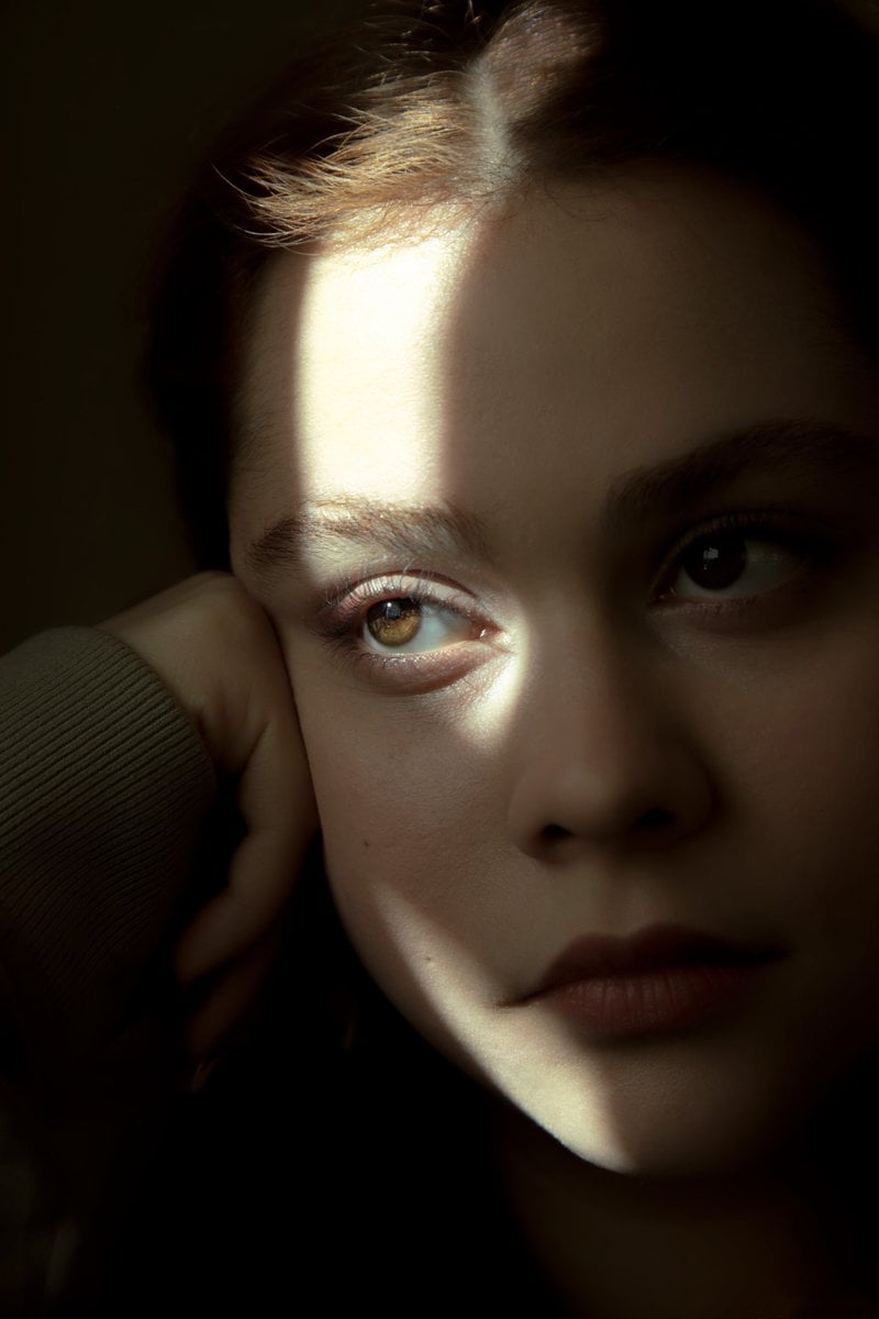 Face of Thinking Woman &middot; Free Stock Photo