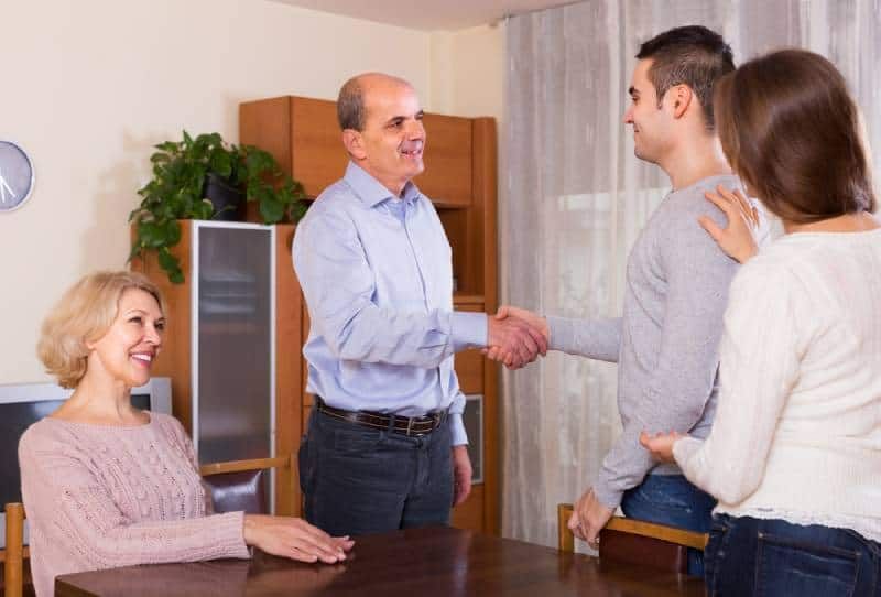 Hij is aardig tegen je familie en vrienden